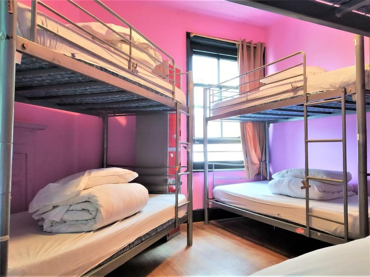The Phoenix Hostel Paddington London Exterior photo
